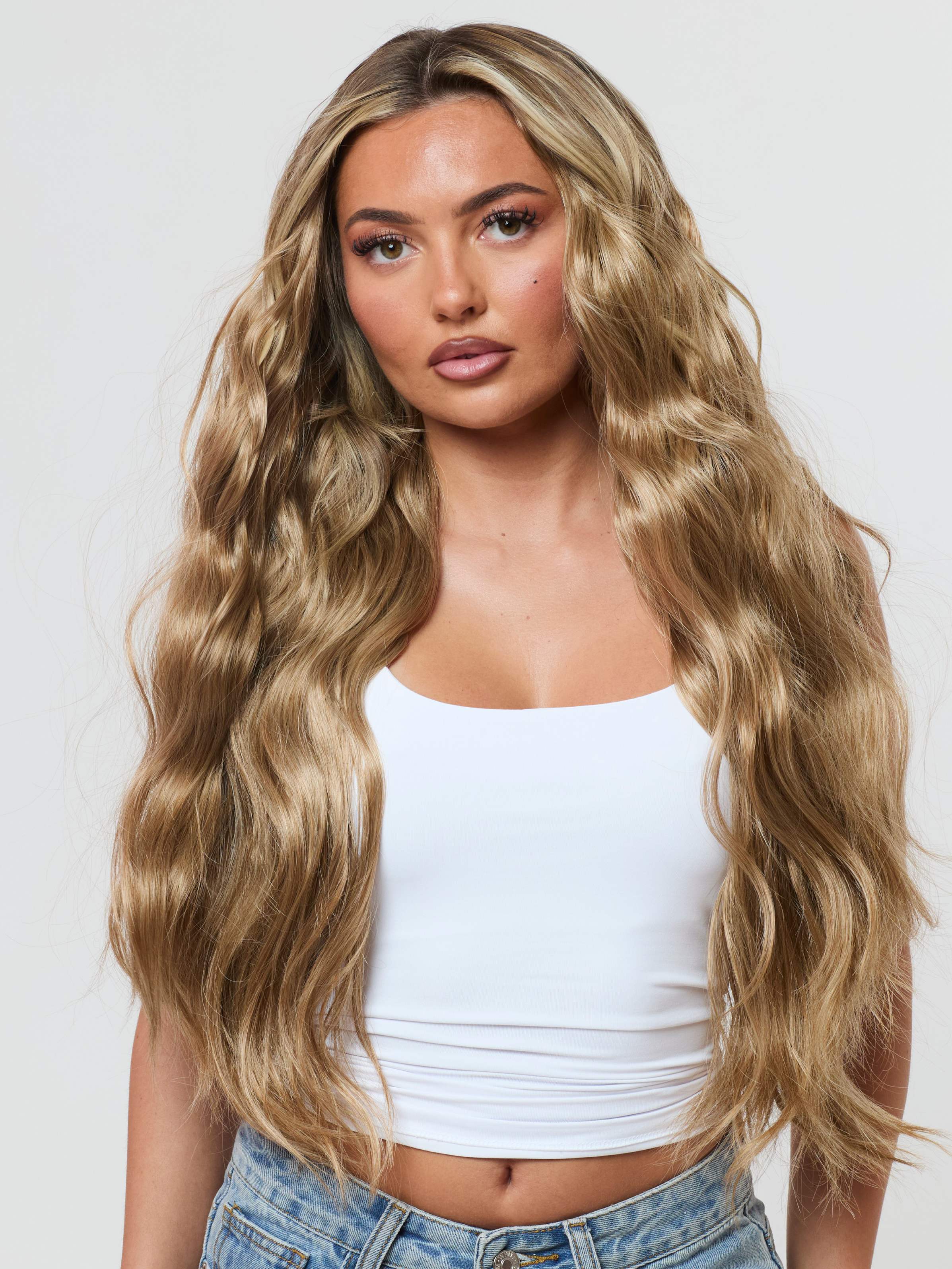Deluxe Brushed Out Wave 22" Clip-in Hair Extensions - Image 3